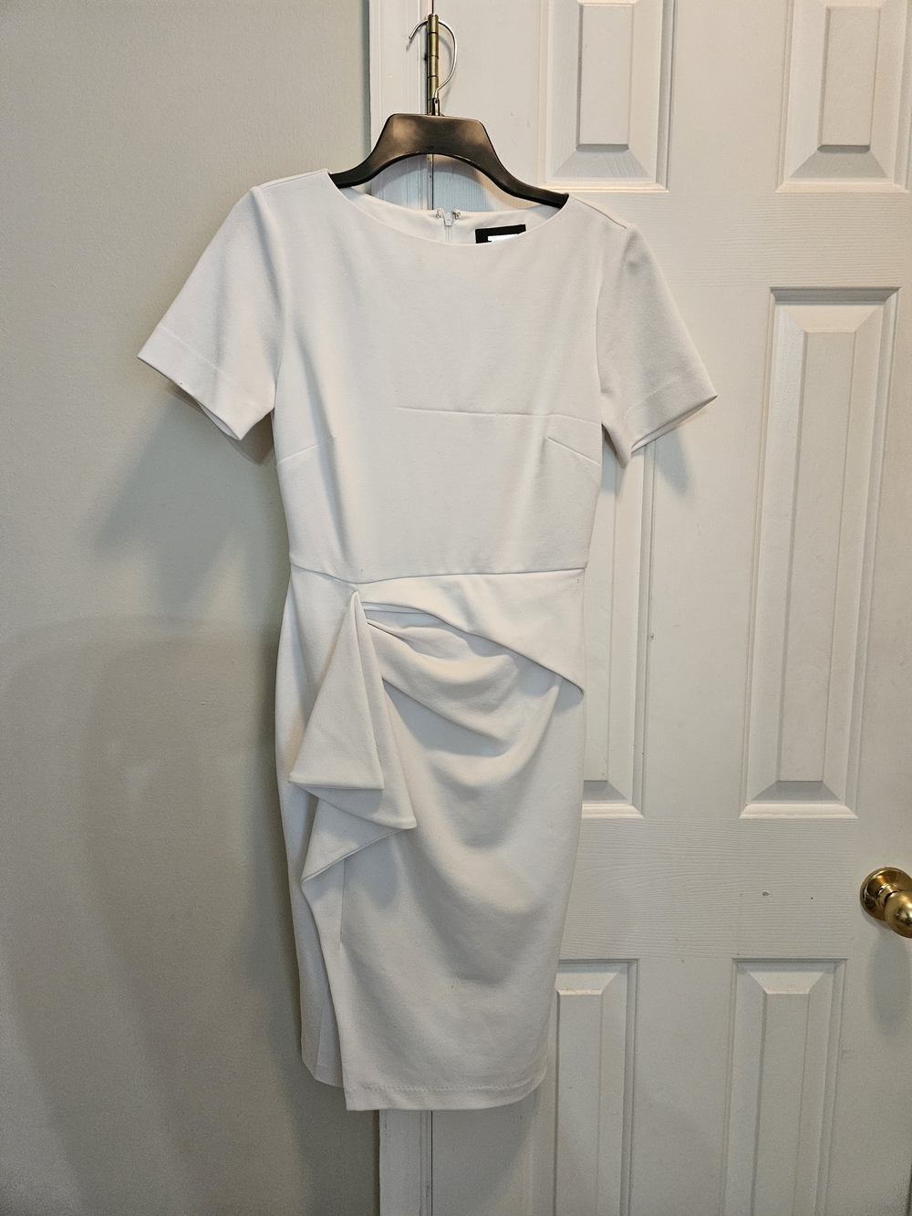 Alexia Admor White Short-Sleeve Midi Dress with Draped Side Detail